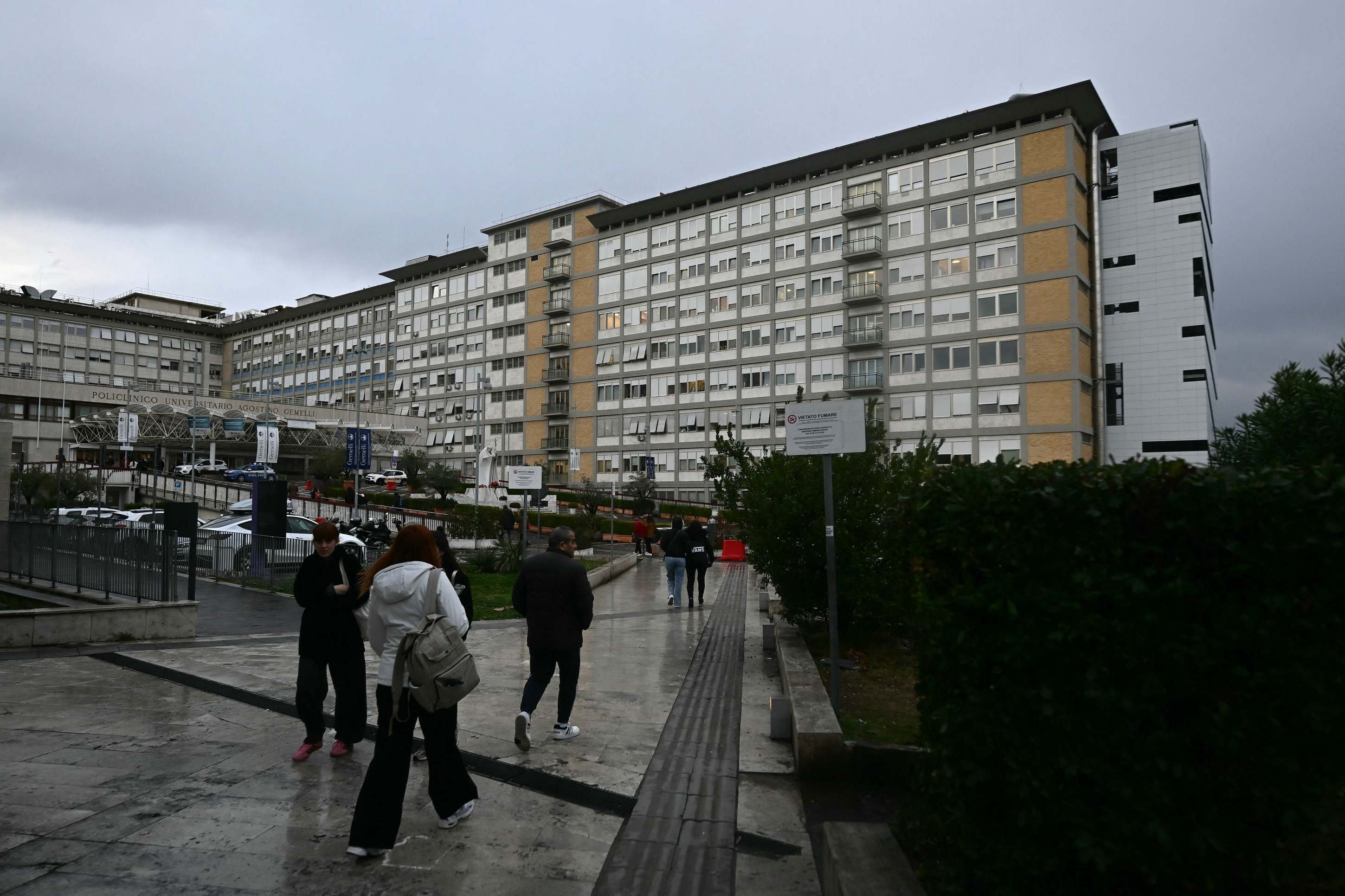 Hospital Gemelli, onde papa Francisco está internado       