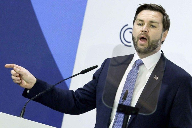 'Ameaça maior vem de dentro e não da Rússia e China': a crítica de vice de Trump que indignou líderes europeus - (crédito: BBC Geral) 'Ameaça maior vem de dentro e não da Rússia e China': a crítica de vice de Trump que indignou líderes europeus - (crédito: BBC Geral)