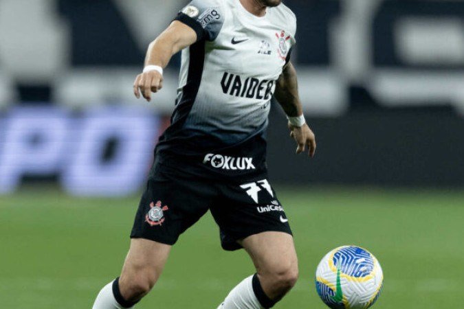 CORONADO - Apesar de demonstrar bem menos do que o torcedor se acostumou, foi quem teve um mínimo de criatividade no primeiro tempo. Cresceu no segundo tempo e iniciou a jogada do gol de Bidu. NOTA: 6,5 - Foto: Rodrigo Coca/Agência Corinthians