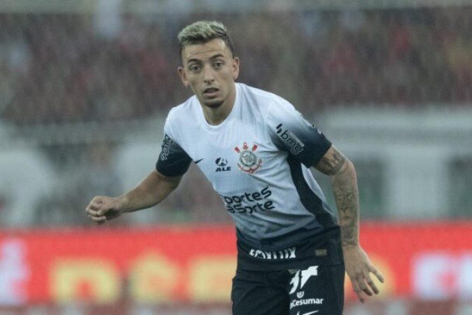 RYAN - Boas recuperações de bola, chegou algumas vezes próximo da área, mas fez um jogo tímido e acabou sacado para a entrada de um atacante de área, Pedro Raul. NOTA: 5,5 Foto: Rodrigo Coca/Agência Corinthians