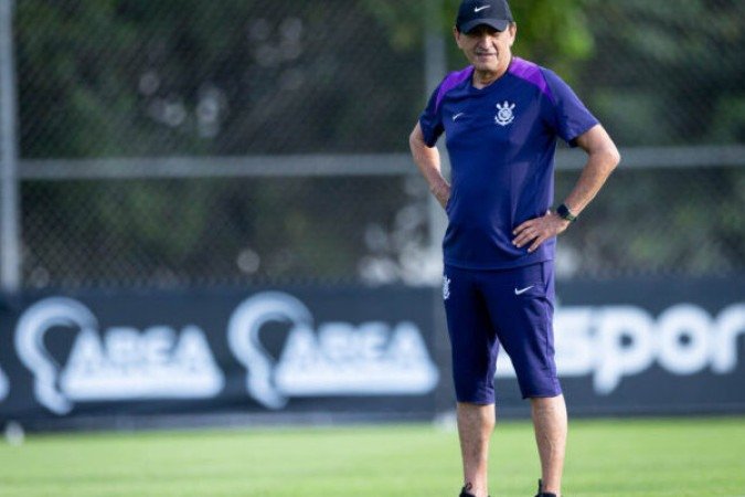 TÉCNICO: RAMON DIAZ - Poupou os titulares para a Libertadores e seu time cometeu falhas, principalmente na defesa. Acertou ao colocar mais um atacante tirando um volante no intervalo e o seu time cresceu.  NOTA 6,0. - Foto: Rodrigo Coca/Agência Corinthians