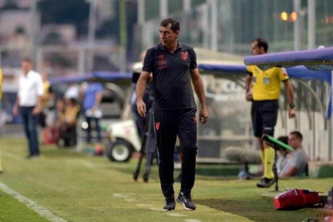 Agora no Vasco, Fábio Carille venceu o Flamengo no comando do Athletico - (crédito: Foto: José Tramontin/athletico.com.br) Agora no Vasco, Fábio Carille venceu o Flamengo no comando do Athletico - (crédito: Foto: José Tramontin/athletico.com.br)