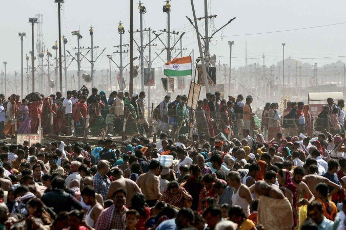 A peregrinação hindu Kumbh Mela leva milhões de fiéis a cada 12 anos para Prayagraj, uma cidade no norte da Índia - (crédito: Niharika KULKARNI / AFP) A peregrinação hindu Kumbh Mela leva milhões de fiéis a cada 12 anos para Prayagraj, uma cidade no norte da Índia - (crédito: Niharika KULKARNI / AFP)