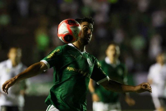 FLACO LÓPEZ - Ainda na disputa por um lugar no ataque, foi o que mais apareceu de forma ofensiva. Teve três boas oportunidades para marcar, mas mandou para fora duas vezes e na outra parou em Rafael. Nota: 7 - Foto: Cesar Greco/Palmeiras