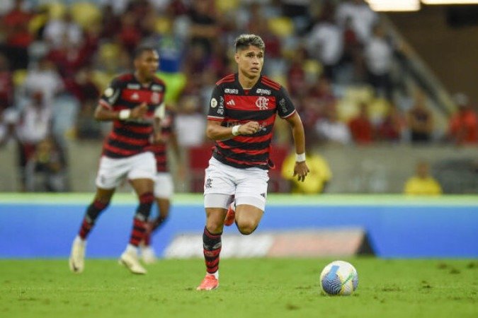 LUIZ ARAÚJO - Entrou no lugar de Arrascaeta. Assim como o uruguaio, também conseguiu encontrar bons passes. NOTA: 6,0 - Foto: Divulgação / Flamengo