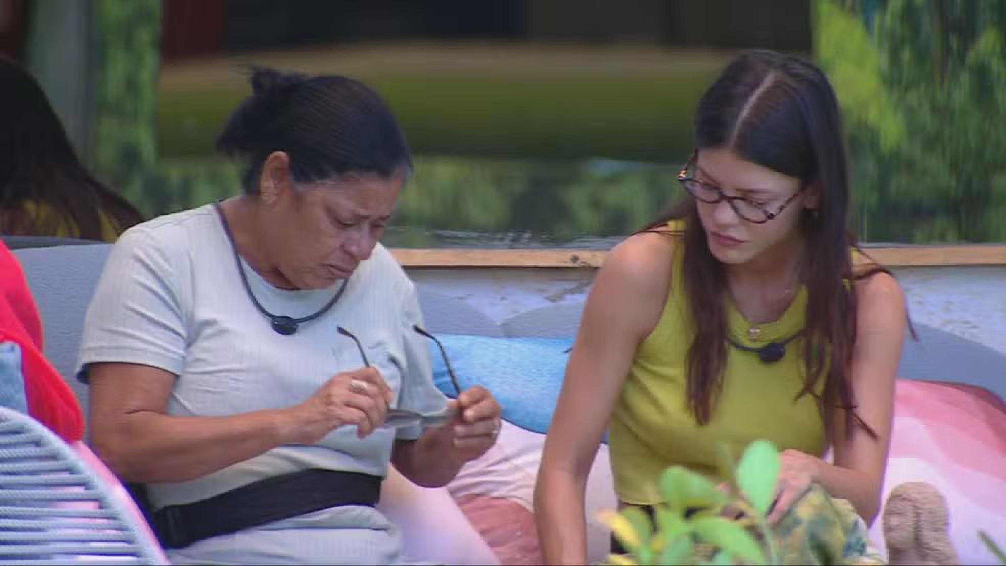 BBB25: Vitória Strada volta atrás e pede desculpas por voto em Delma