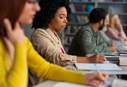 Os cursos, de caráter eliminatório e classificatório, foram realizados entre os meses de abril e julho -  (crédito: Reprodução/Freepik)