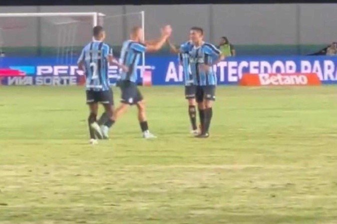 Grêmio busca empate nos acréscimos do segundo tempo e avança nos pênaltis -  (crédito: Foto: Reprodução )