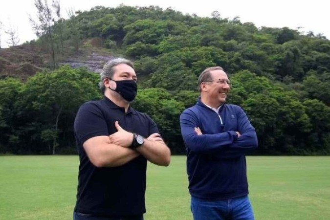 Textor e o antigo CEO do Botafogo, Jorge Braga -  (crédito: Foto: Vitor Silva/Botafogo)