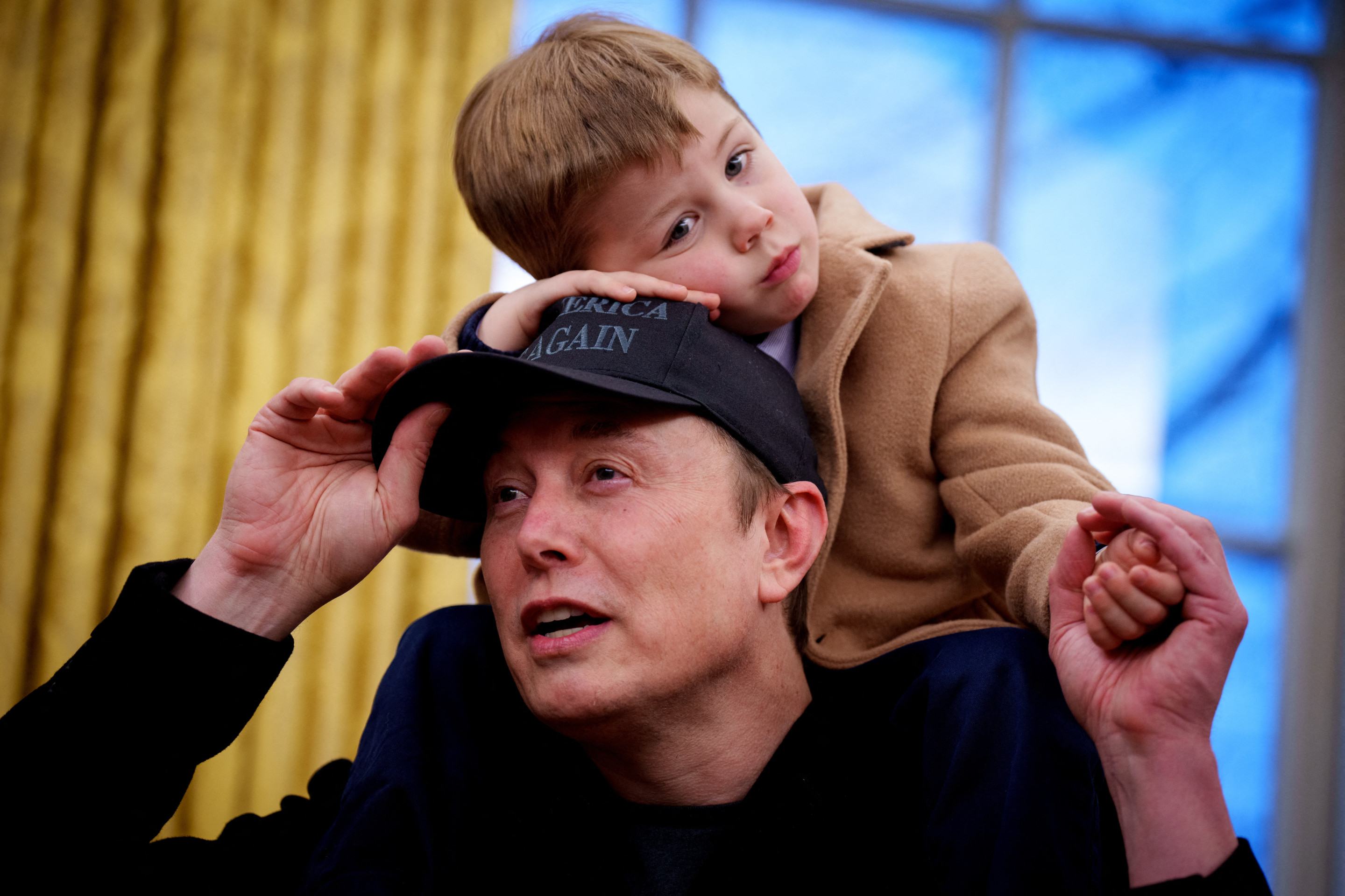 Elon Musk e filho      