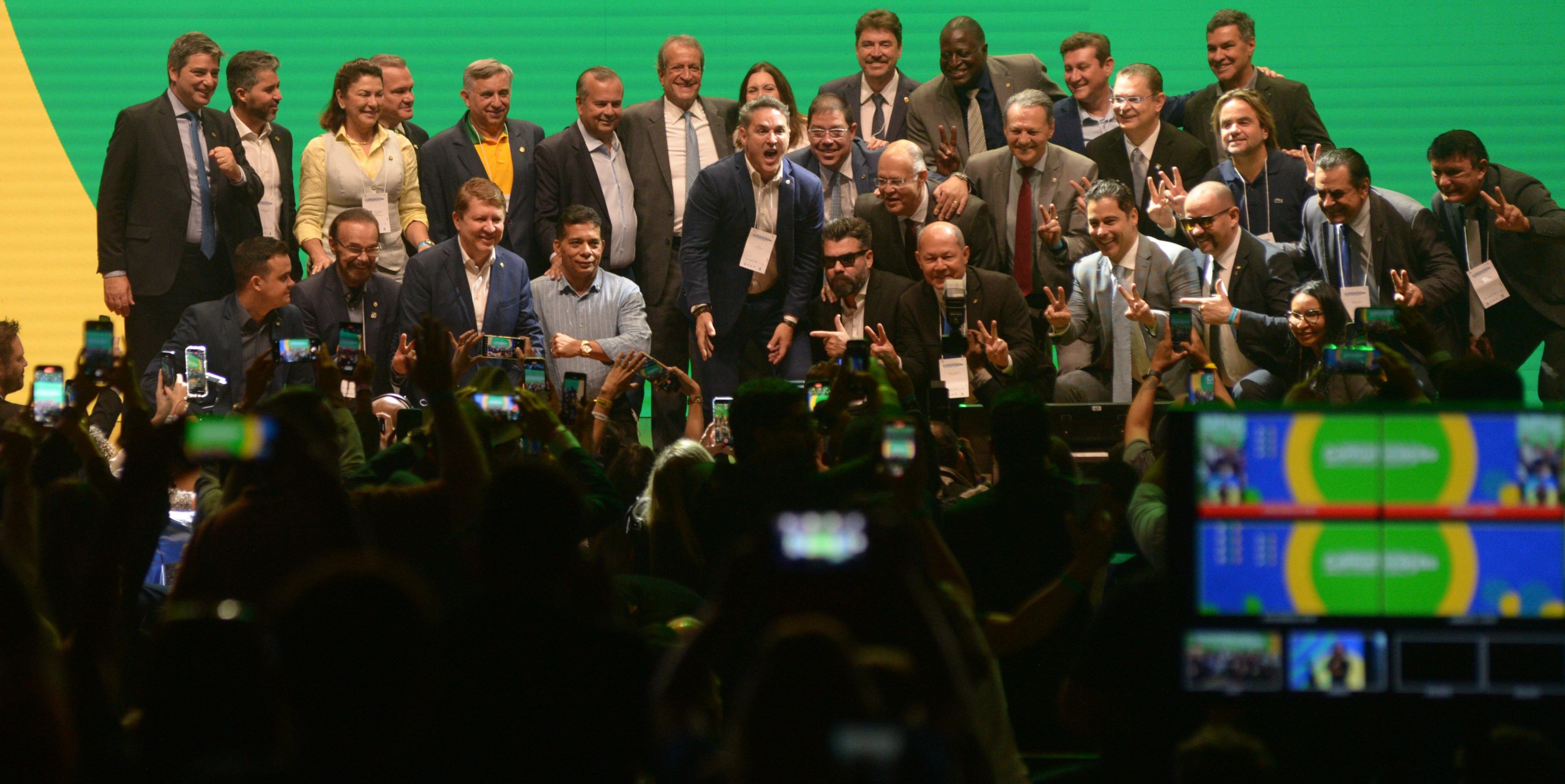 Partido Liberal apela a Moraes após queda de Bolsonaro em cela da PF