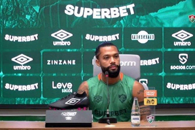 Otávio concede primeira coletiva como jogador do Fluminense - (crédito: Foto: Reprodução / FluTV) Otávio concede primeira coletiva como jogador do Fluminense - (crédito: Foto: Reprodução / FluTV)