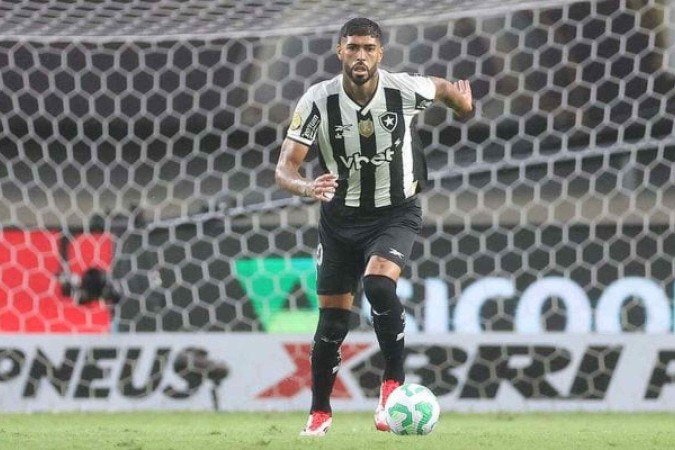 Alexander Barboza, zagueiro do Botafogo - (crédito: Foto: Vitor Silva/Botafogo) Alexander Barboza, zagueiro do Botafogo - (crédito: Foto: Vitor Silva/Botafogo)