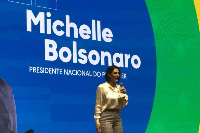 Michelle Bolsonaro discursou no Seminário de Comunicação do PL e afirmou que a rede da direita é mais forte que do governo - (crédito: Danandra Rocha / CB/DAPress) Michelle Bolsonaro discursou no Seminário de Comunicação do PL e afirmou que a rede da direita é mais forte que do governo - (crédito: Danandra Rocha / CB/DAPress)