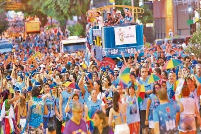 Enquanto a diversão toma conta das cidades, criminosos se aproveitam da distração do público para aplicar diversos tipos de golpes - (crédito: Reprodução) Enquanto a diversão toma conta das cidades, criminosos se aproveitam da distração do público para aplicar diversos tipos de golpes - (crédito: Reprodução)