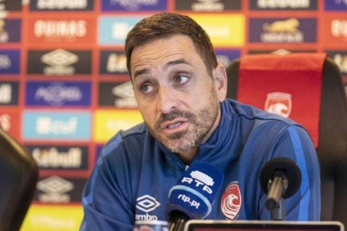 Vasco Matos não será mais o treinador do Botafogo para a temporada de 2025 - (crédito: - Foto: Divulgação/CD Santa Clara) Vasco Matos não será mais o treinador do Botafogo para a temporada de 2025 - (crédito: - Foto: Divulgação/CD Santa Clara)