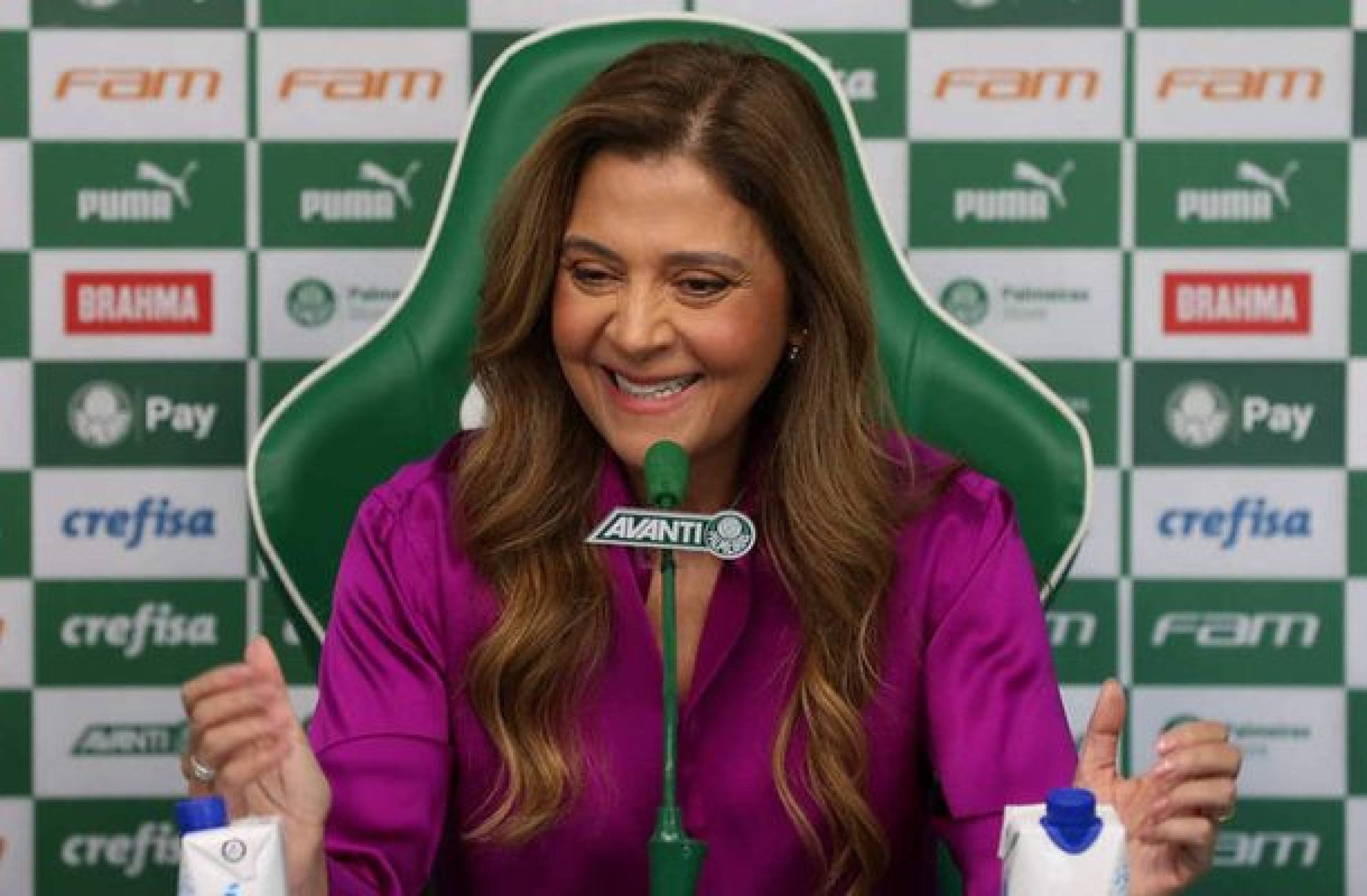 Leila publica meme após classificação do Palmeiras no Paulistão: 'Estão mais calmos?'
