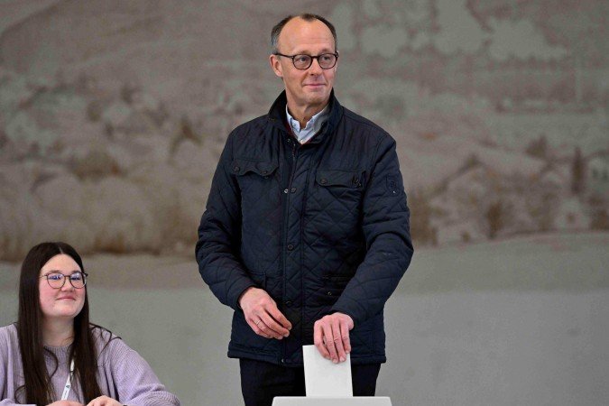 Parlamento Alemão, conhecido como <em>Bundestag</em> -  (crédito: MARTIN DIVISEK/EPA-EFE/REX)