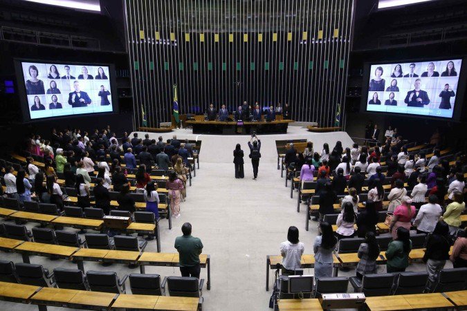 Câmara pode ter mais 14 deputados. Presidente da Casa quer fazer proposta tramitar depois do carnaval - (crédito: Kayo Magalhaes/Câmara dos Deputados) Câmara pode ter mais 14 deputados. Presidente da Casa quer fazer proposta tramitar depois do carnaval - (crédito: Kayo Magalhaes/Câmara dos Deputados)