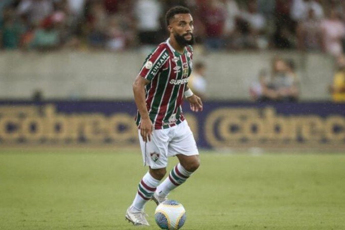 SAMUEL XAVIER - Partida muito abaixo lateral