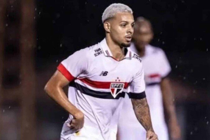 São Paulo encaminha renovação com Matheus Alves -  (crédito: Foto: Rubens Chiri/Saopaulofc.net)