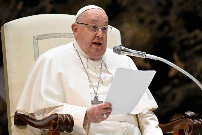 Papa apresenta 'leve melhora', mas quadro ainda é complexo, diz Vaticano - (crédito: Giuseppe Lami/EPA) Papa apresenta 'leve melhora', mas quadro ainda é complexo, diz Vaticano - (crédito: Giuseppe Lami/EPA)