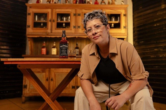 A mistura de sabores e estilos musicais foi uma escolha acertada por Aline Elias
- (crédito: Bia Braz/Divulgação) A mistura de sabores e estilos musicais foi uma escolha acertada por Aline Elias
- (crédito: Bia Braz/Divulgação)