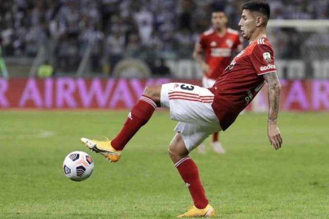 Corinthians utiliza Ramón Diaz como diferencial para avançar em tratativas pelo lateral-esquerdo Fabrizio Angileri - (crédito: Foto: Alex Caparros / Getty Images) Corinthians utiliza Ramón Diaz como diferencial para avançar em tratativas pelo lateral-esquerdo Fabrizio Angileri - (crédito: Foto: Alex Caparros / Getty Images)