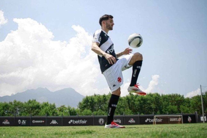 Garré é um dos reforços do Vasco da Gama nesta janela de transferências - (crédito: Foto: Matheus Lima/Vasco) Garré é um dos reforços do Vasco da Gama nesta janela de transferências - (crédito: Foto: Matheus Lima/Vasco)