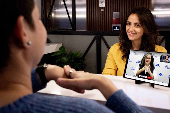 Mercure Pinheiros é o primeiro hotel do Brasil a oferecer atendimento simultâneo em Libras - (crédito: Uai Turismo) Mercure Pinheiros é o primeiro hotel do Brasil a oferecer atendimento simultâneo em Libras - (crédito: Uai Turismo)