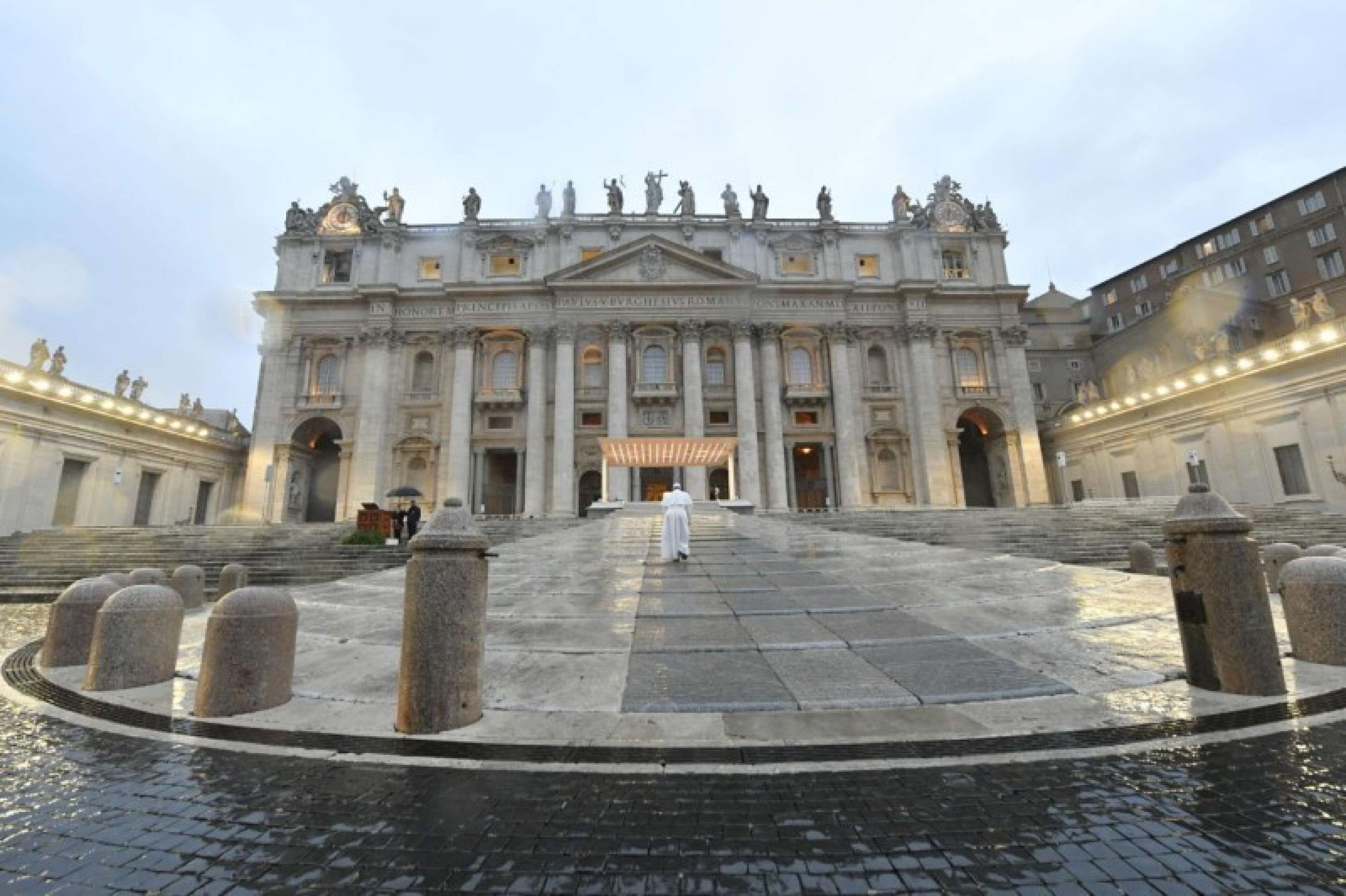 A celebração realizada por papa Francisco em 27 de março de 2020 gerou uma das cenas mais comoventes da pandemia da covid19