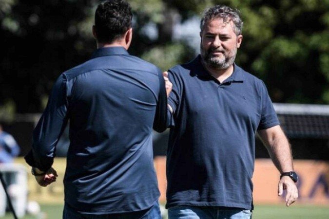 Alexandre Mattos está no mercado para reforçar o elenco do Cruzeiro  -  (crédito: Foto: Gustavo Aleixo/Cruzeiro)