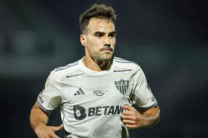Volante Igor Gomes vira candidato a possível reforço para o meio de campo do Internacional - (crédito: Foto: Pedro Souza / Atlético) Volante Igor Gomes vira candidato a possível reforço para o meio de campo do Internacional - (crédito: Foto: Pedro Souza / Atlético)