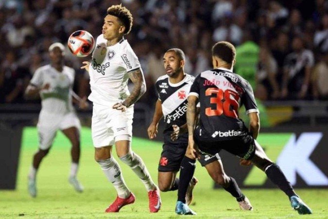 Igor Jesus em ação com a camisa do Botafogo no clássico diante do Vasco - (crédito: Foto: Vitor Silva/Botafogo) Igor Jesus em ação com a camisa do Botafogo no clássico diante do Vasco - (crédito: Foto: Vitor Silva/Botafogo)
