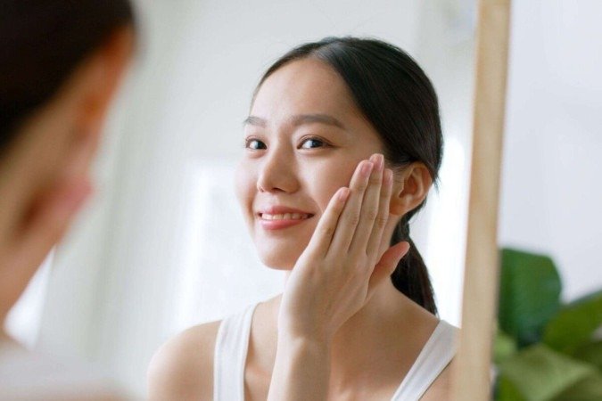 A pele do rosto precisa de atenção especial durante o verão (Imagem: Nattakorn_Maneerat | Shutterstock) - (crédito: EdiCase) A pele do rosto precisa de atenção especial durante o verão (Imagem: Nattakorn_Maneerat | Shutterstock) - (crédito: EdiCase)