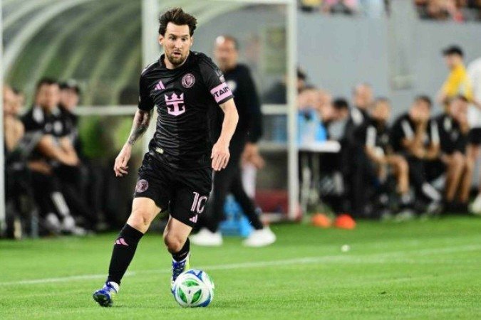Messi prioriza retorno ao Barcelona depois do fim do vínculo com o Inter Miami, segundo o jornalista Alex Candal - (crédito: Foto: Divulgação / Inter Miami) Messi prioriza retorno ao Barcelona depois do fim do vínculo com o Inter Miami, segundo o jornalista Alex Candal - (crédito: Foto: Divulgação / Inter Miami)