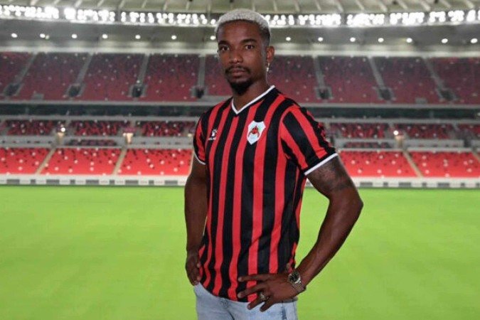 Thiago Mendes tem contrato com o Al-Rayyan até o final do ano - (crédito: Foto: Divulgação/Al-Rayyan) Thiago Mendes tem contrato com o Al-Rayyan até o final do ano - (crédito: Foto: Divulgação/Al-Rayyan)