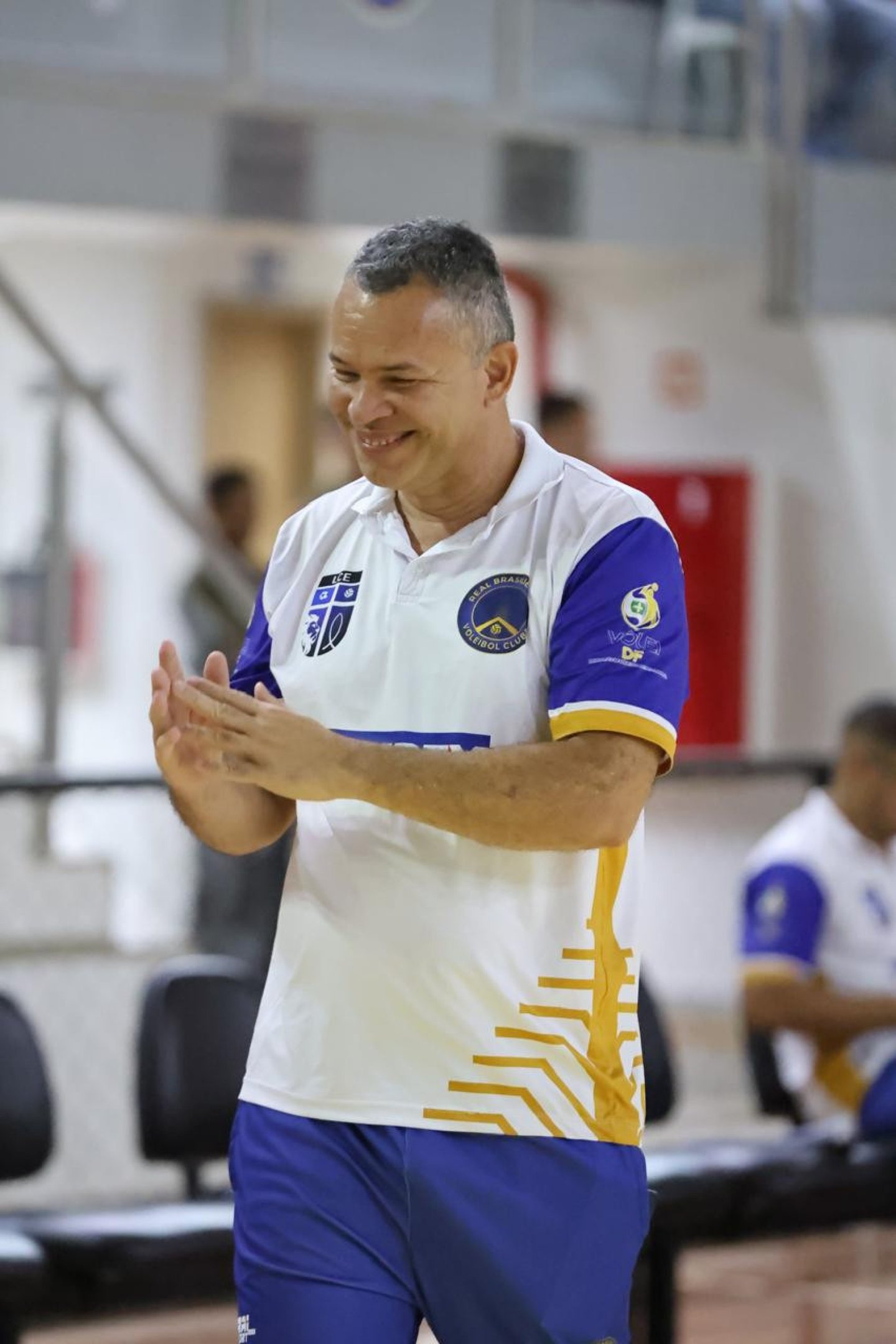 Real Brasiliense anuncia a saída do técnico Edson Pereira Pires 
