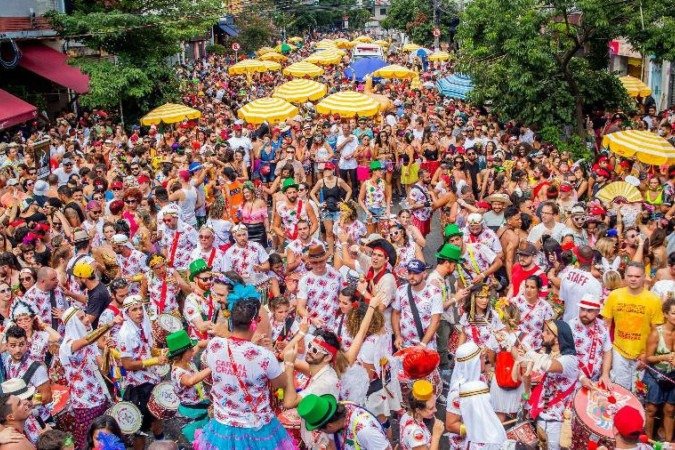 Exercícios aumentam a resistência do corpo no Carnaval - (crédito: DINO) Exercícios aumentam a resistência do corpo no Carnaval - (crédito: DINO)