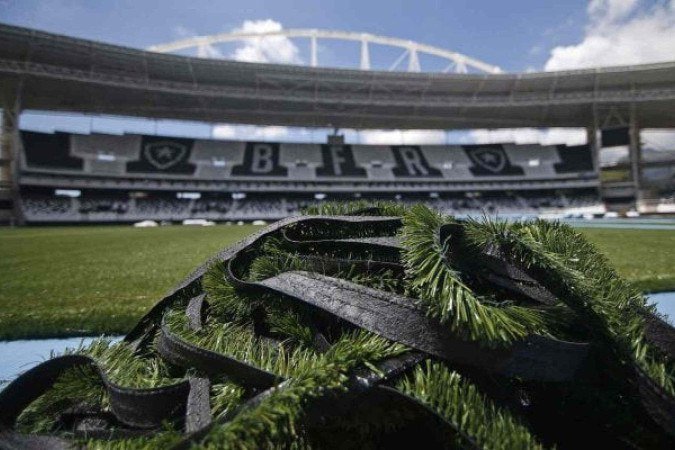 Gramado do Estádio Nilton Santos, do Botafogo, é artificial -  (crédito: Foto: Vitor Silva/Botafogo)