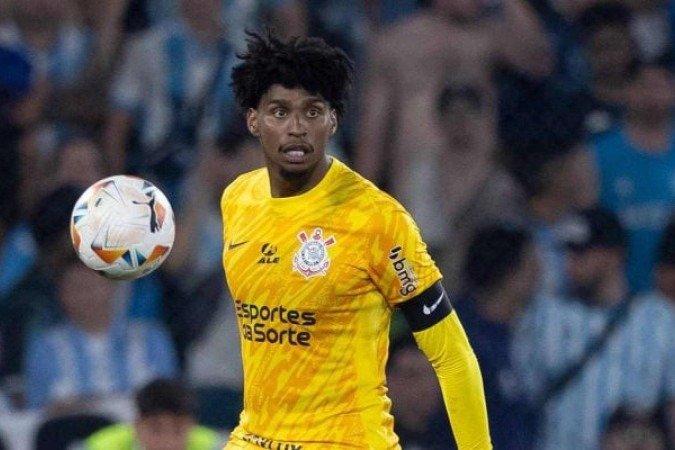 Hugo Souza falhou em um gol, mas fez três grandes defesas  -  (crédito: Foto: Rodrigo Coca/Agência Corinthians)