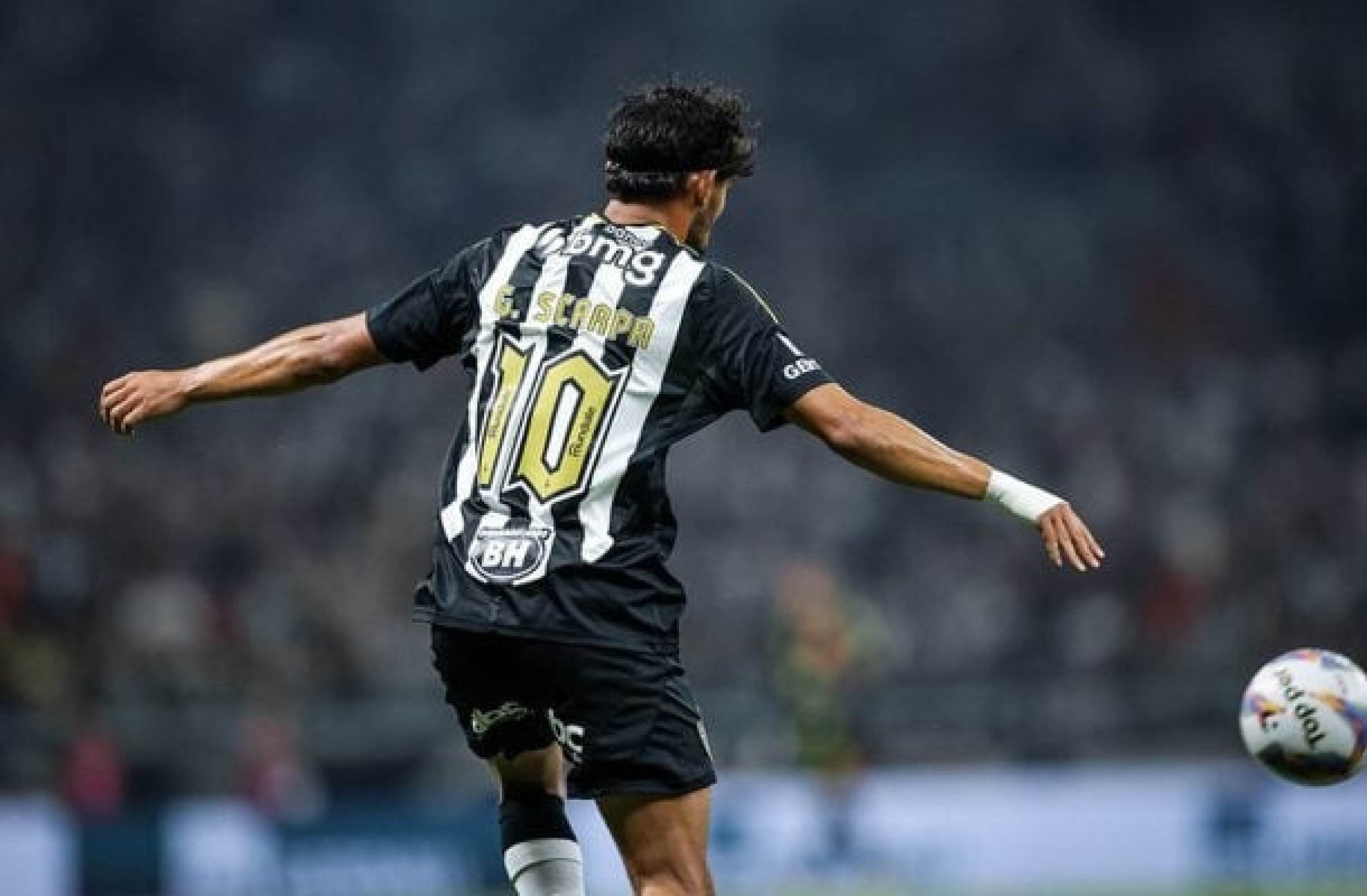 Meia do Atlético deixa o campo com dúvida para a final do Campeonato Mineiro