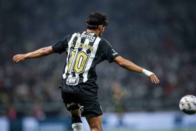 Scarpa deixou o gramado da Cidade do Galo carregado - (crédito: Foto: Pedro Souza / Atlético) Scarpa deixou o gramado da Cidade do Galo carregado - (crédito: Foto: Pedro Souza / Atlético)
