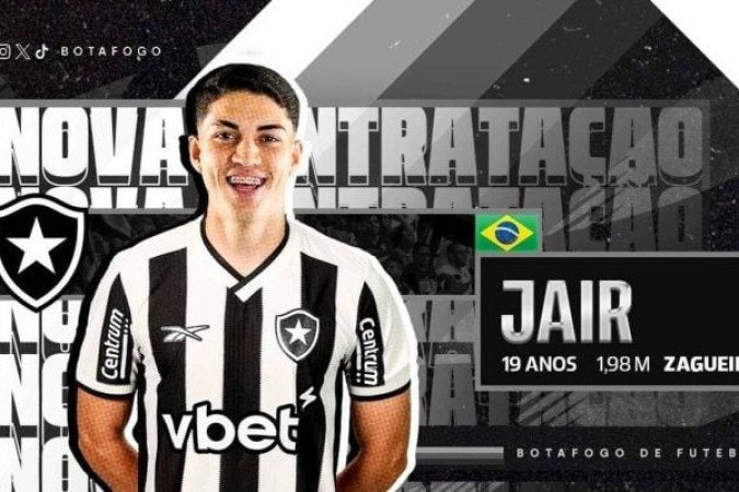 JAIR - Mostrou dificuldade no mano a mano. Levou um corte seco no qual Salas saiu quase de frente com John. O Racing soube também jogar em suas costas nos contra-ataques. Perdido, ruim nos combates e sem nenhum entrosamento com os companheiros - NOTA: ZERO. Foto: Vitor Silva
