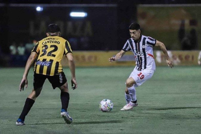 Rúben Lezcano, meia-atacante canhoto, a caminho do Fluminense - (crédito: Foto: Divulgação / Libertad) Rúben Lezcano, meia-atacante canhoto, a caminho do Fluminense - (crédito: Foto: Divulgação / Libertad)