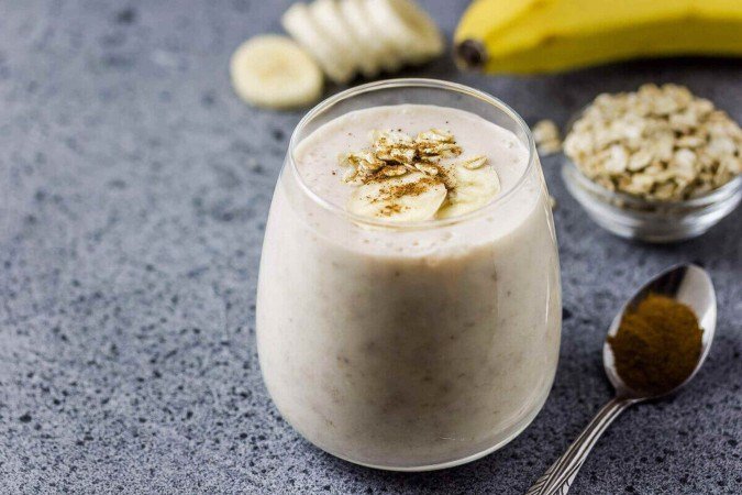 Vitamina de banana com aveia (Imagem: Irina Rostokina | Shutterstock)
- (crédito: EdiCase) Vitamina de banana com aveia (Imagem: Irina Rostokina | Shutterstock)
- (crédito: EdiCase)
