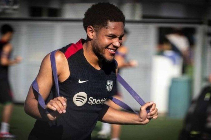 Barcelona corre para vender Vitor Roque ao Palmeiras -  (crédito: Foto: Sara Gordon/FC Barcelona)