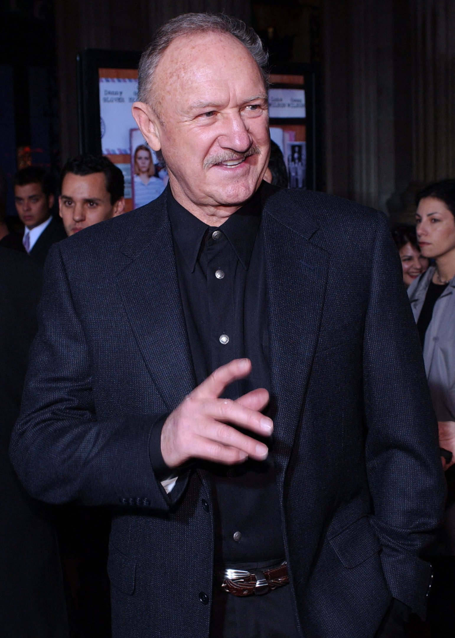 O ator norte-americano Gene Hackman chega à estreia de seu novo filme 