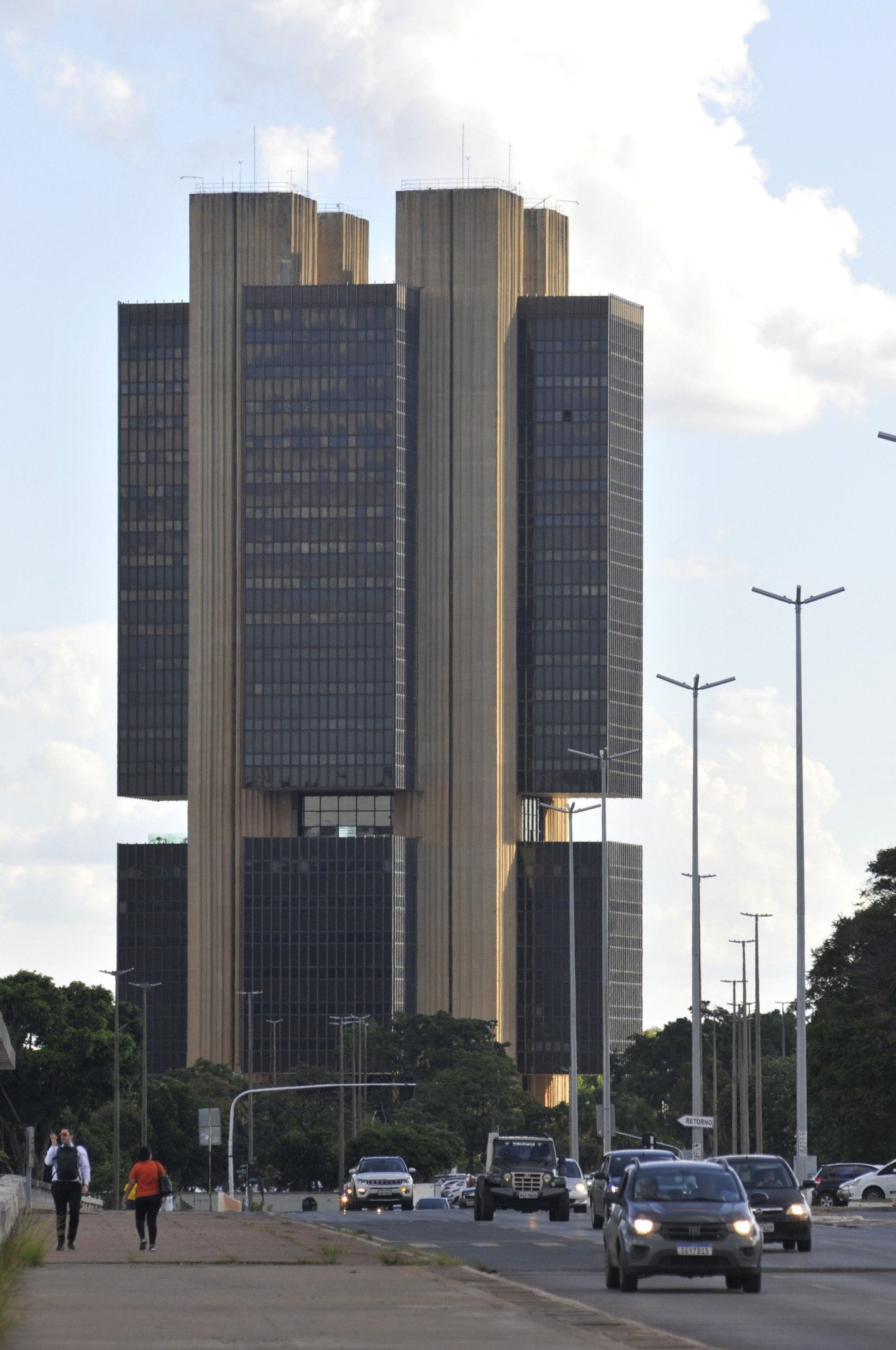 Em ata, Copom reforça que Selic seguirá elevada por mais tempo