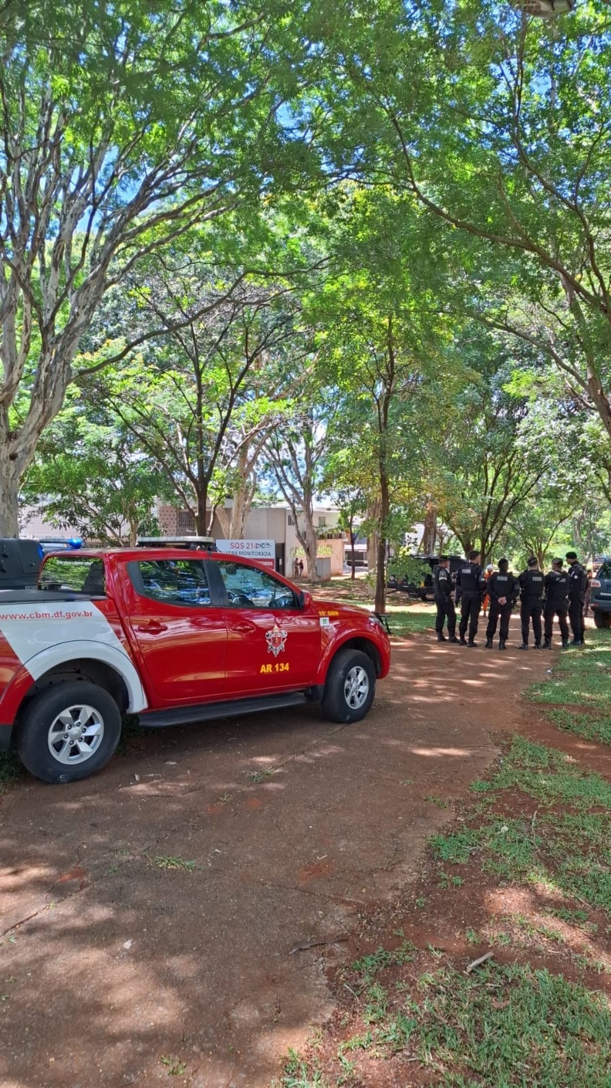 Corpo de Bombeiros também foi acionado para colaborar na operação que investiga objeto suspeito 